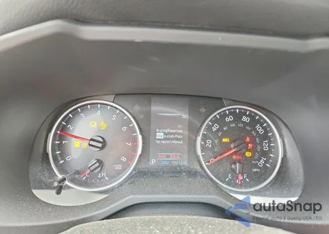 2021 Toyota Rav4 Xle z USA, uszkodzony, nr VIN 2T3P1RFV8MC253377